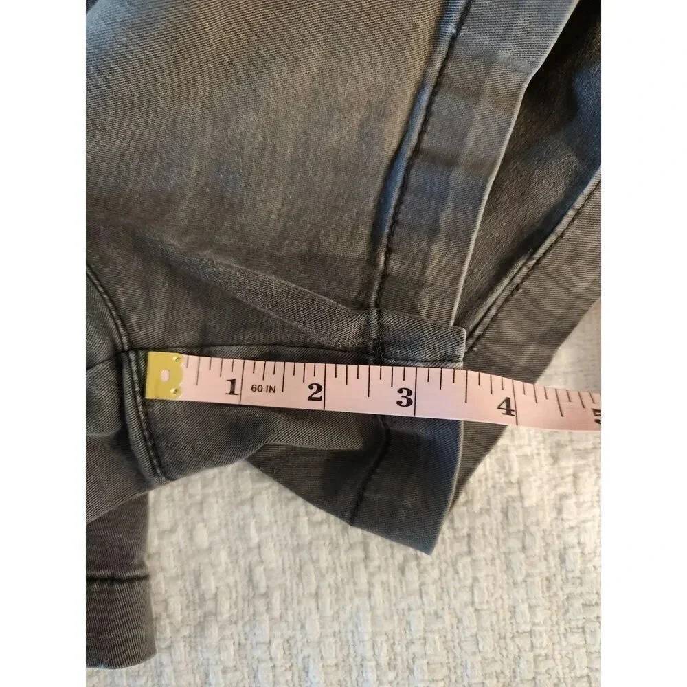 Goodthreads Women's 3.5" Chino Shorts - Picture 9 of 12